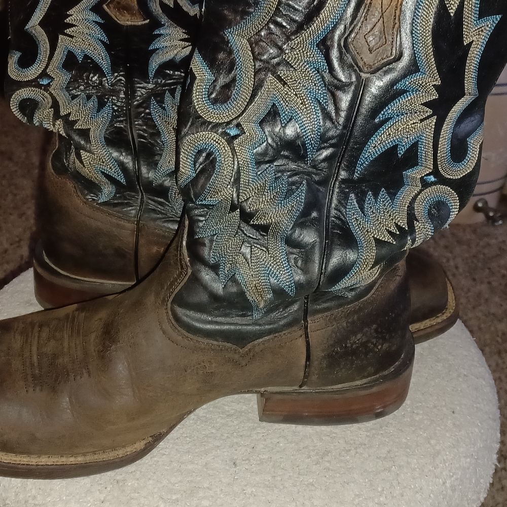 Ariat Men's Western Leather Boots - Black and Brown